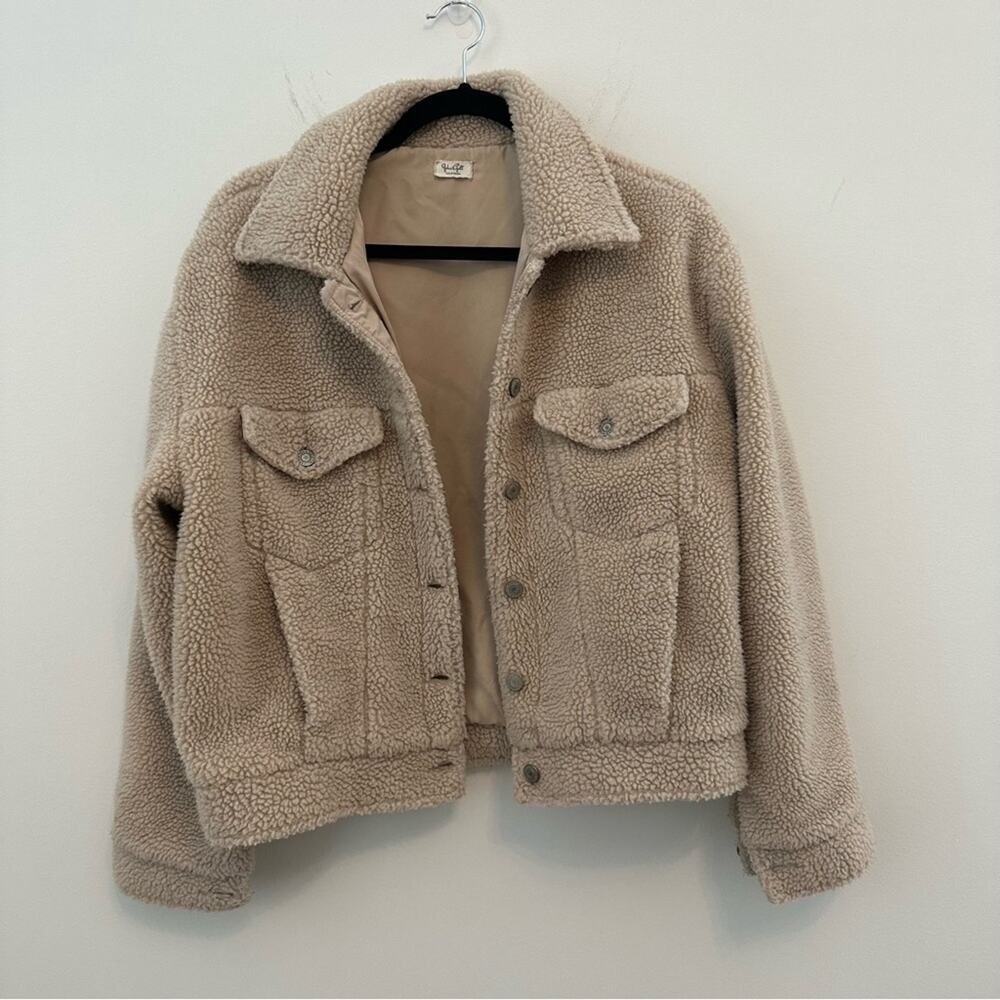 Brandy Melville John Galt CA Cream Sherpa Jacket One Size (M or so)